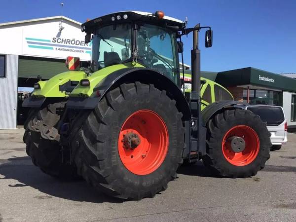 Трактор Claas Axion 940 (2014)