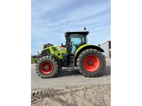 Трактор Claas Axion 870 (2016)