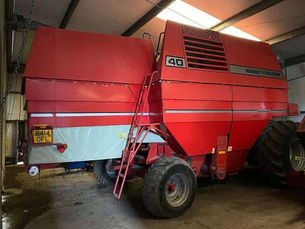 Комбайн Massey Ferguson 40 