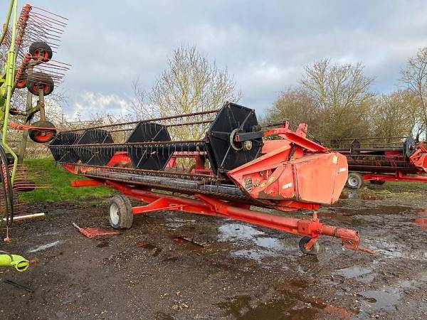 Комбайн Massey Ferguson 40 