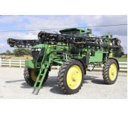 Самохідний обприскувач John Deere 4830
