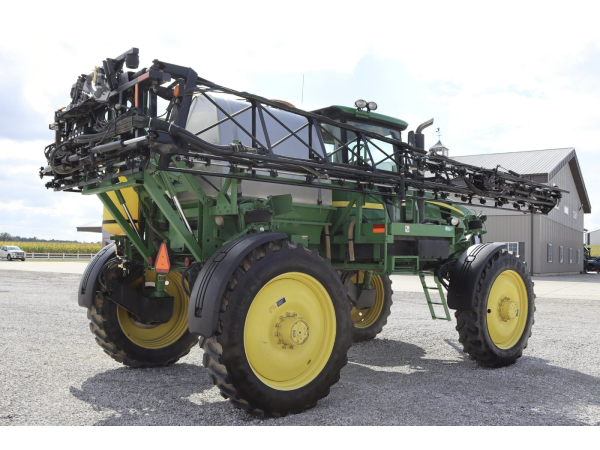 Самохідний обприскувач John Deere 4830 (2008)