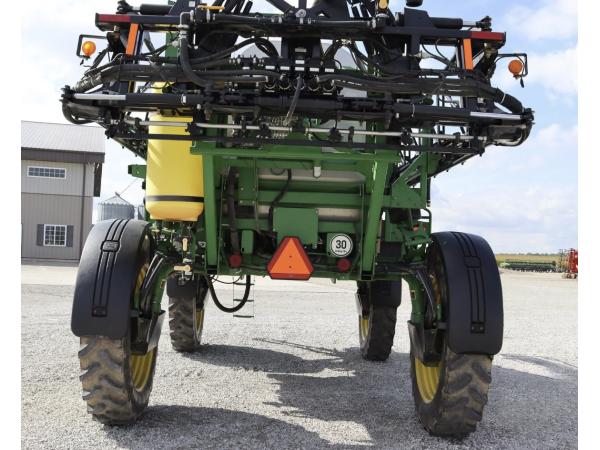 Самохідний обприскувач John Deere 4830 (2008)