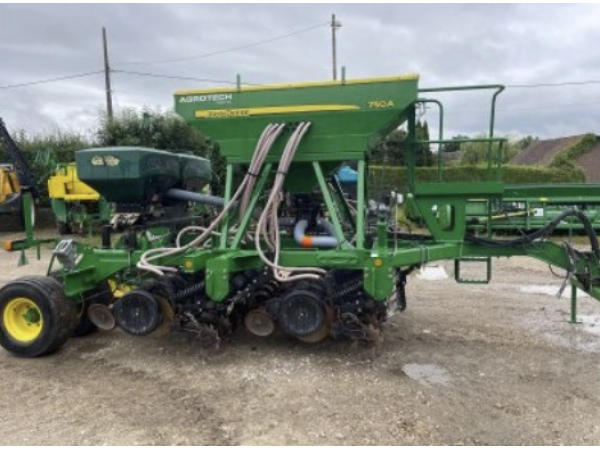 Сеялка John Deere 750A (2015)