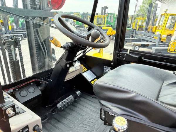 Навантажувач JCB 940 (2012)