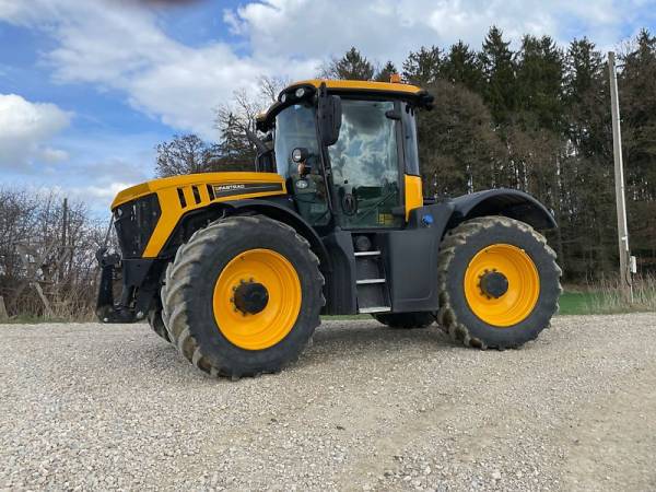 Трактор JCB Fastrac 4220 (2015)