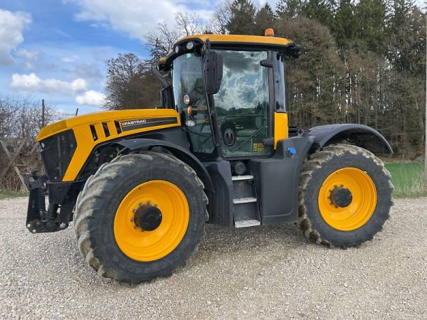 Трактор JCB Fastrac 4220 (2015)
