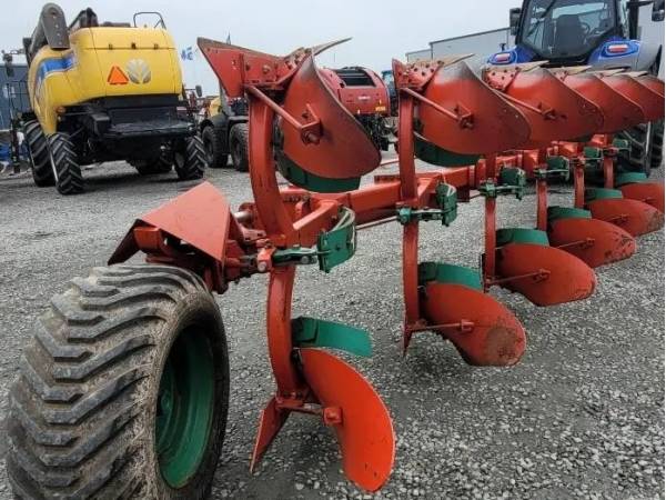 Оборотній плуг Kverneland PC 8 