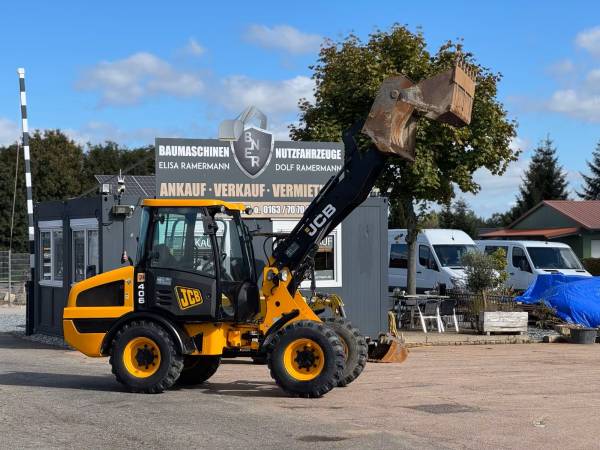  Навантажувач JCB 406 T4 (2017)