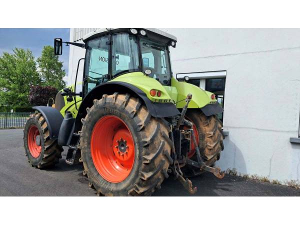 Трактор Claas Axion 820 (2008)