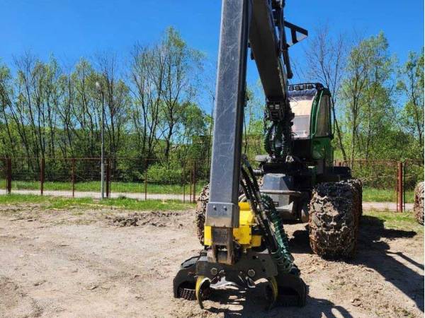 Лісозаготівельна техніка John Deere 1210G (2023)
