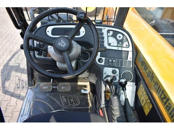 Навантажувач JCB 531-70 (2011)