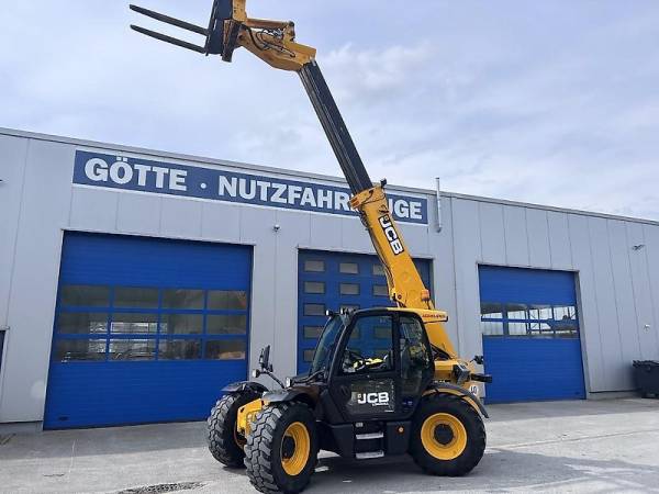 Навантажувач JCB 541-70 Agri (2017)