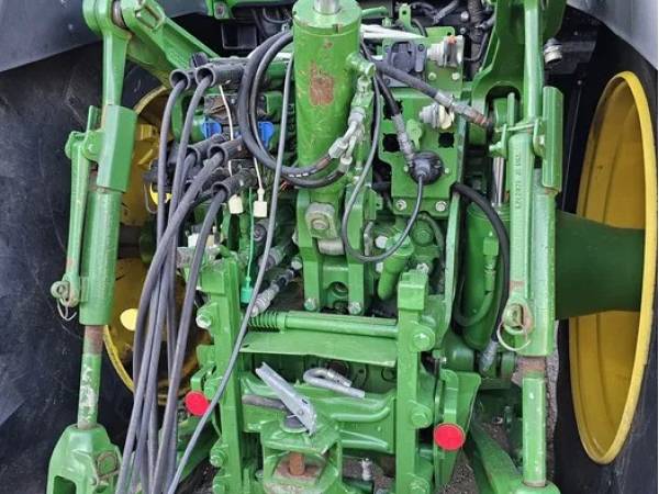 Трактор John Deere 7250R (2015)