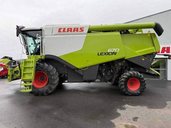 Комбайн Claas Lexion 670 Montana (2015)