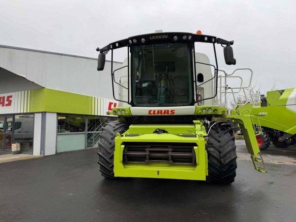 Комбайн Claas Lexion 670 Montana (2015)