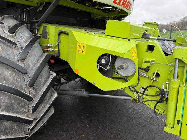 Комбайн Claas Lexion 670 Montana (2015)