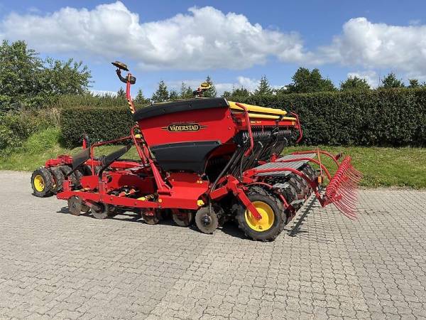 Сеялка Vaderstad D400C (2016)