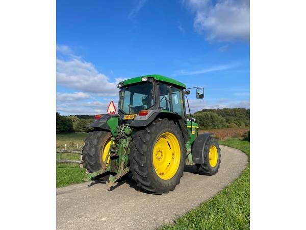 Трактор John Deere 6210 SE (1999)