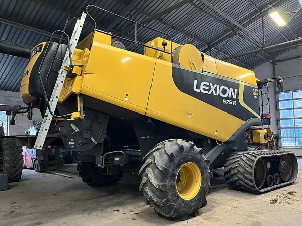 Комбайн Cat Lexion TT 575R (2010)