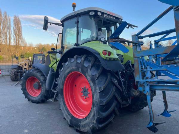 Трактор Claas Axion 820 (2010)