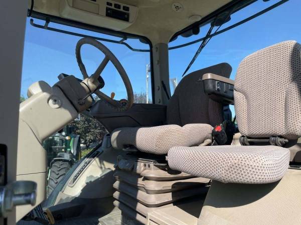 Трактор John Deere 8320R (2019)