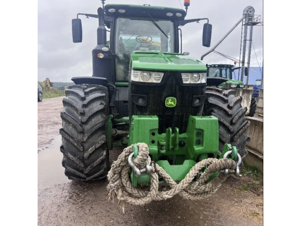 Трактор John Deere 8320R (2018)