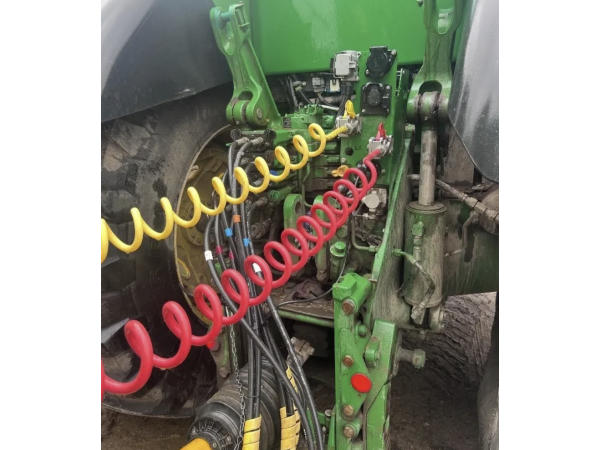 Трактор John Deere 8320R (2018)