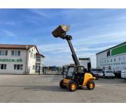 Навантажувач JCB 520-40