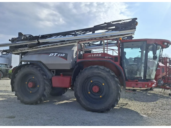 Самоходный опрыскиватель Horsch LEEB PT 230 (2009)