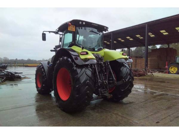 Трактор Claas Axion 850 (2015)