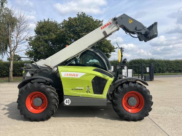 Навантажувач Claas Scorpion 7044 (2017)
