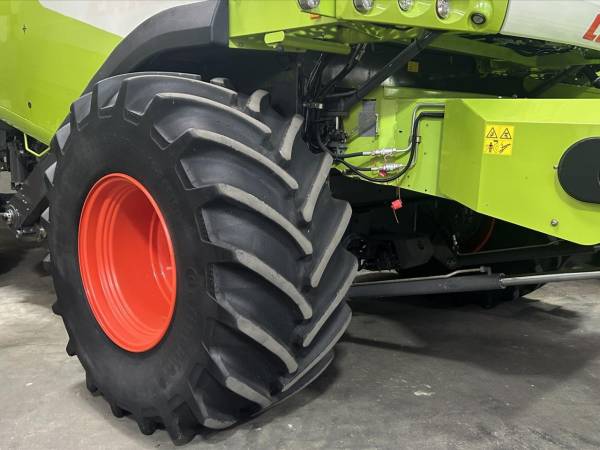 Комбайн Claas Lexion 650 (2012)