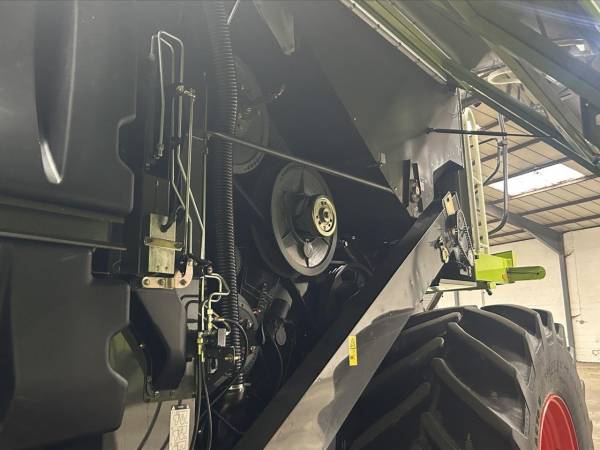 Комбайн Claas Lexion 650 (2012)