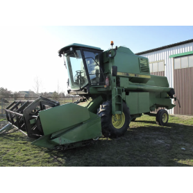 Комбайн John Deere 1166 (1990)