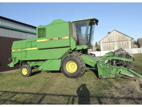 Комбайн John Deere 1166 (1990)