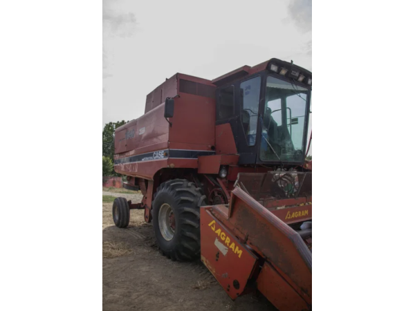 Комбайн Case IH 1640