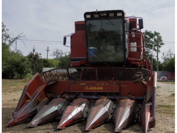 Комбайн Case IH 1640