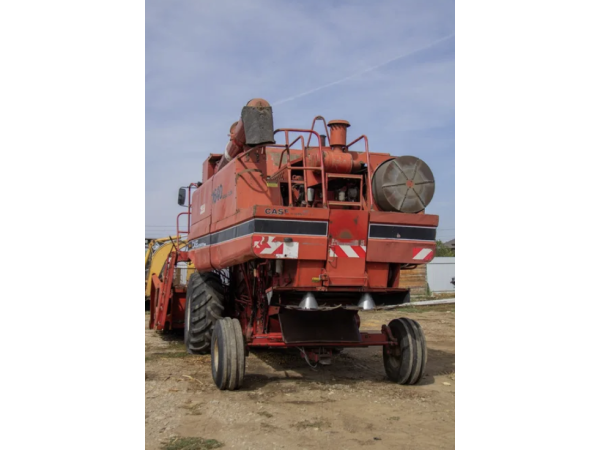 Комбайн Case IH 1640