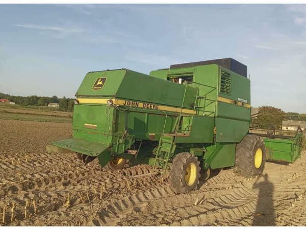 Комбайн John Deere 1188 (1989)
