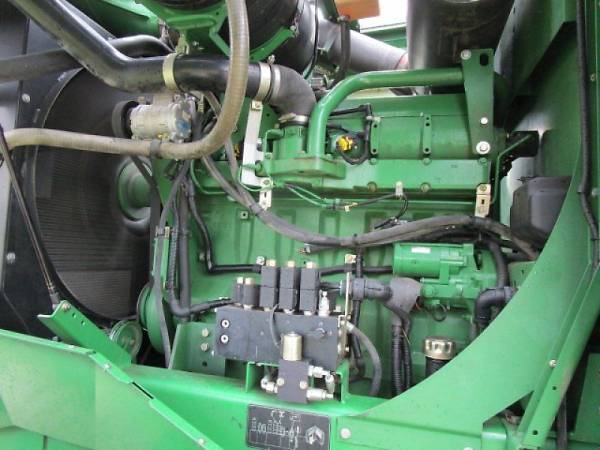 Кормоуборочный комбайн John Deere 7350i (2008)