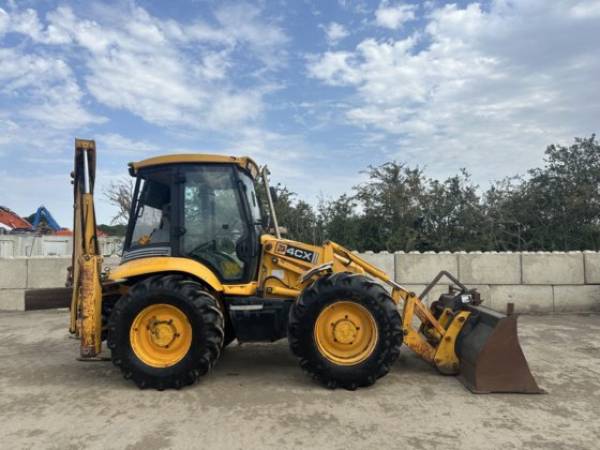 Екскаватор-навантажувач JCB 4CX (2003)