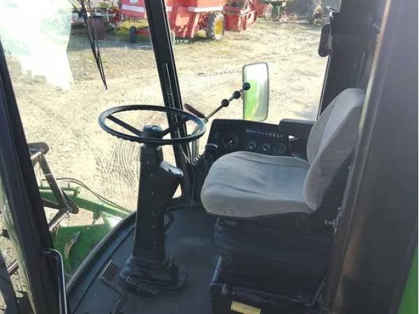 Комбайн John Deere 1055 (1989)