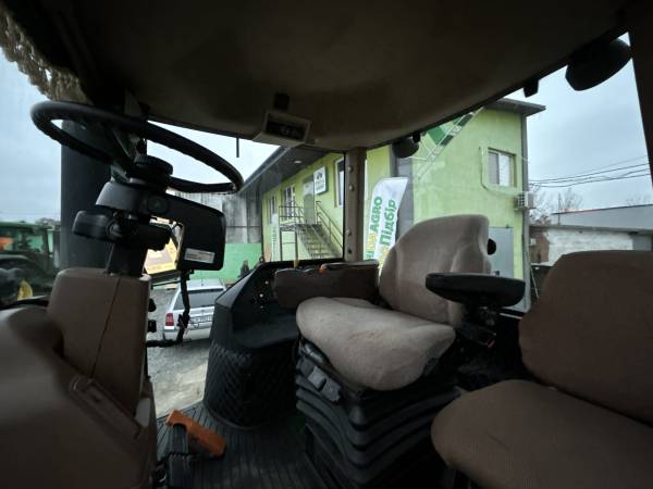 Трактор  John Deere 8420 (2005)