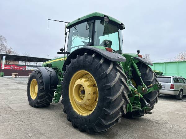 Трактор  John Deere 8420 (2005)