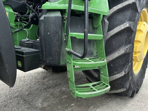 Трактор  John Deere 8420 (2005)