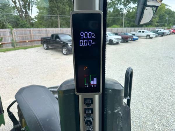 Трактор John Deere 8R 250 (2022)