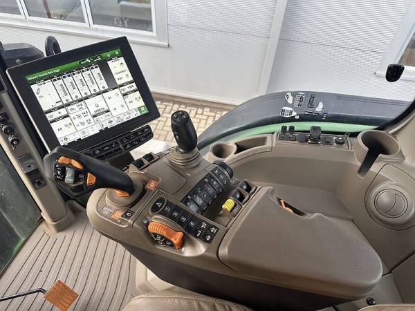 Трактор John Deere 8R 370 (2021)