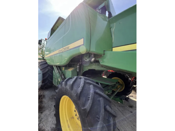 Комбайн John Deere W650 (2013)