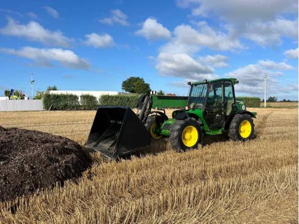 Телескопічний навантажувач John Deere 3400 (2001)